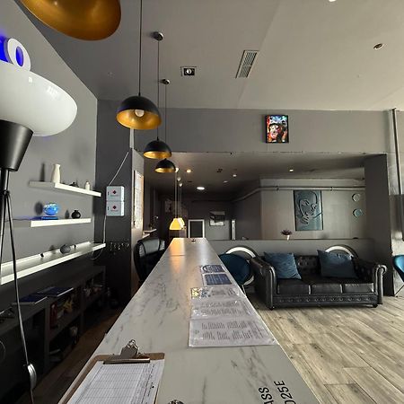 Rio Hostel Madryt Zewnętrze zdjęcie